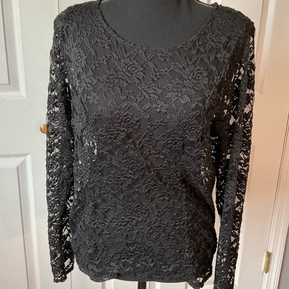 Derek Heart sheer lace top. Size XL. Long sleeve.